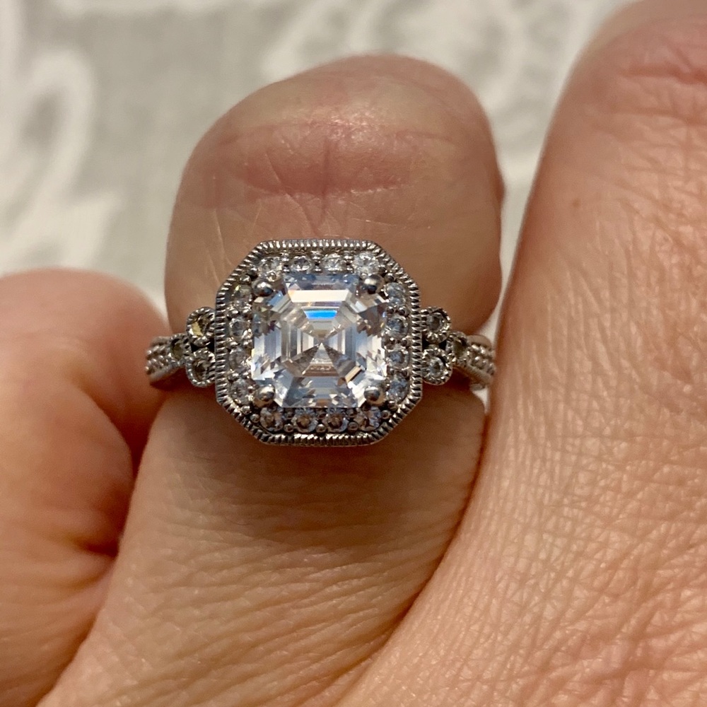 Cubic zirconia Ring